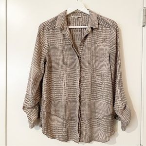 Calvin Klein Jeans Button Up Collared Blouse in Grey / Taupe Size Small